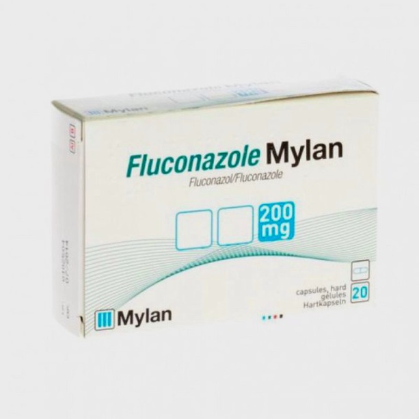 Fluconazole en gélule et carte géographique de la France